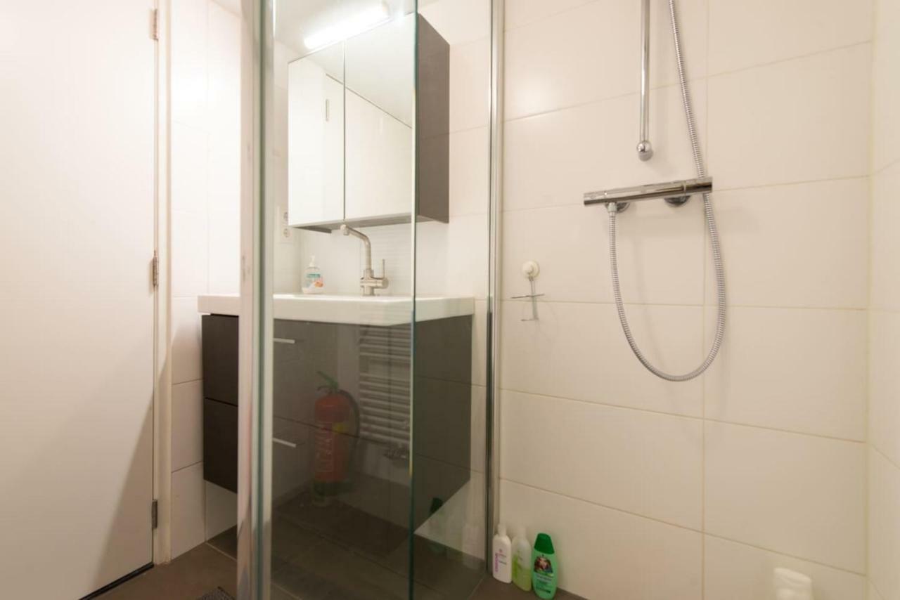 Quiet Apartment For 4 At Park In Center Амстердам Екстериор снимка